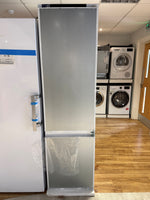 Liebherr Built In Fridge Freezer Frost Free ICNSD5603-CLEARANCE - Fully Integrated